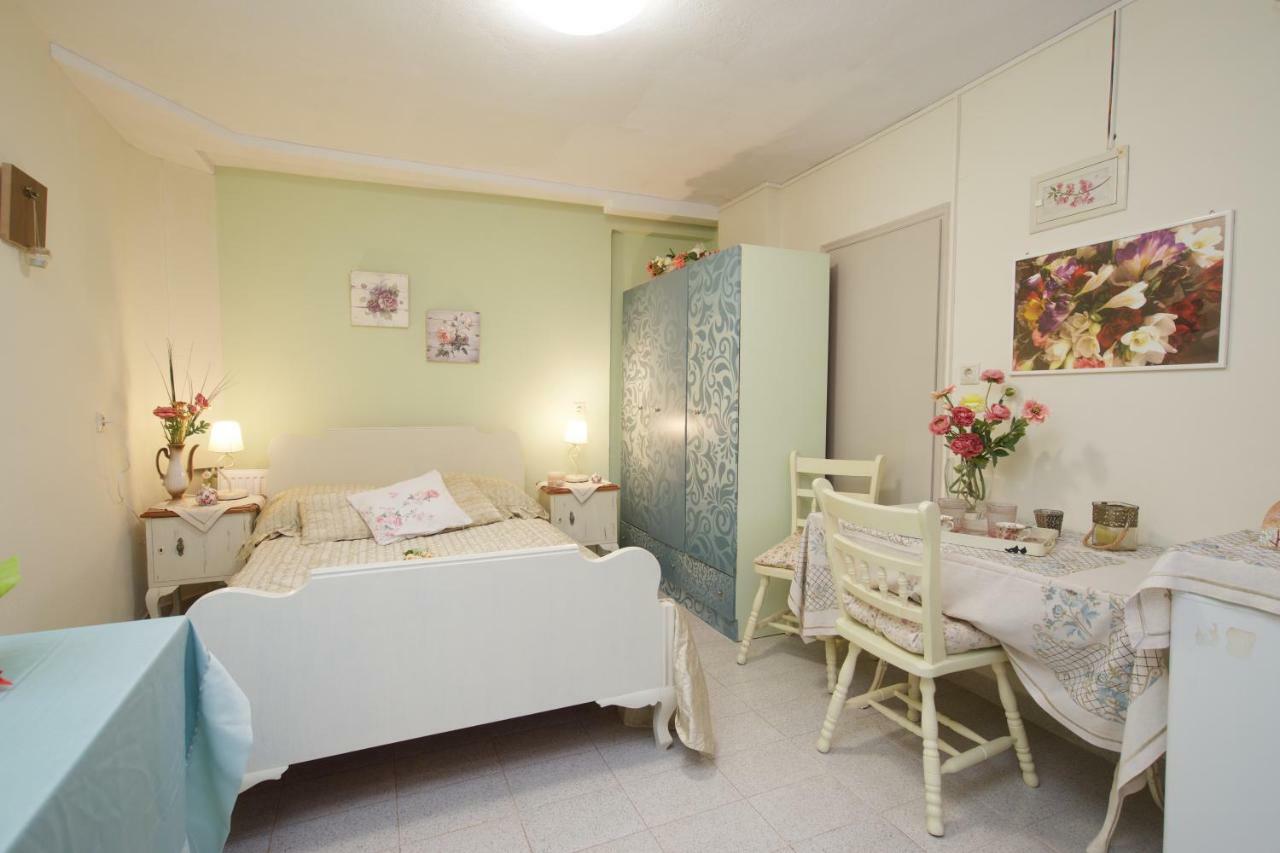 Erato Apartment In Argostoli Exterior foto